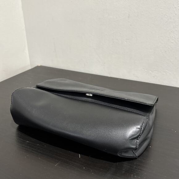 Moleskine Black Leather Clutch Wristlet Minimalist Travel Bag Organizer - Picture 6 of 12